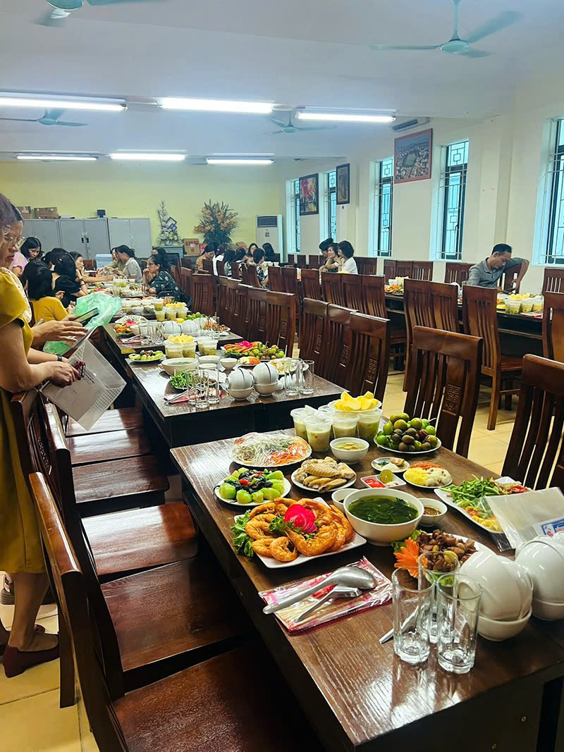 Đặt Cỗ noel ở gia lâm